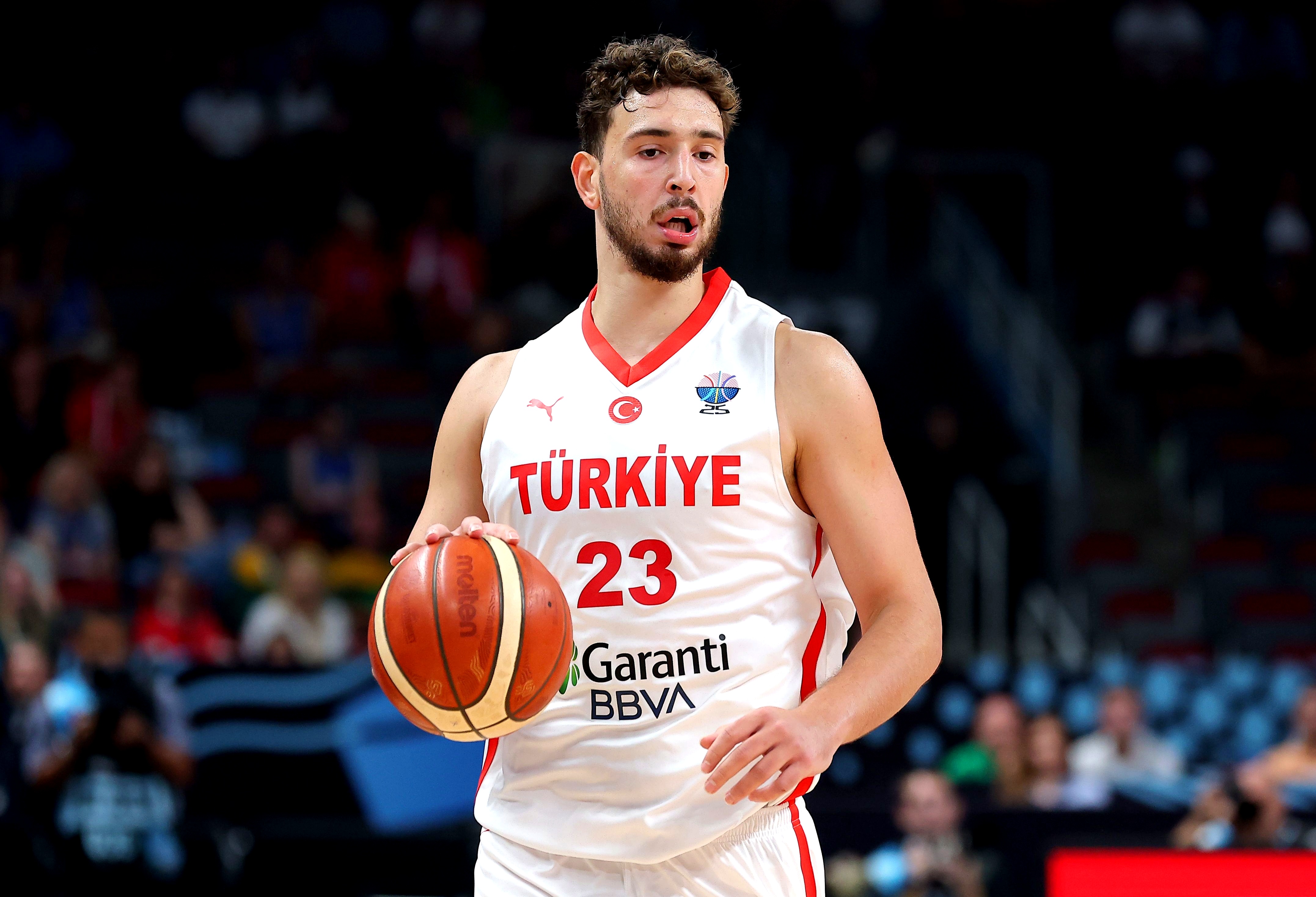 关于今夜波尔图完成体检——欧篮联节点到来赛前马赛备战法国杯，冲刺阶段里尔状态回暖看傻球迷的信息