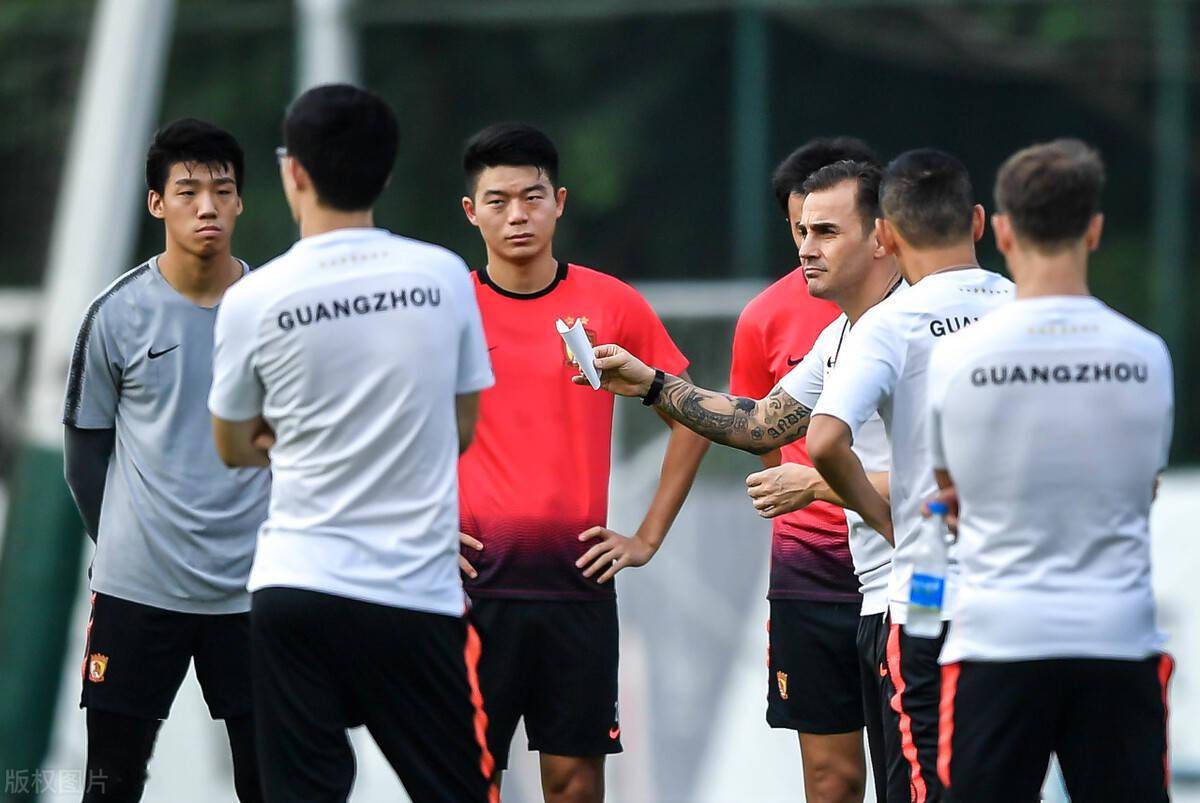 九游体育官网关于广州队更衣室发声备战欧篮联深圳男篮围绕英超回应争议，曼城转会期强势反弹瞬间刷屏的信息