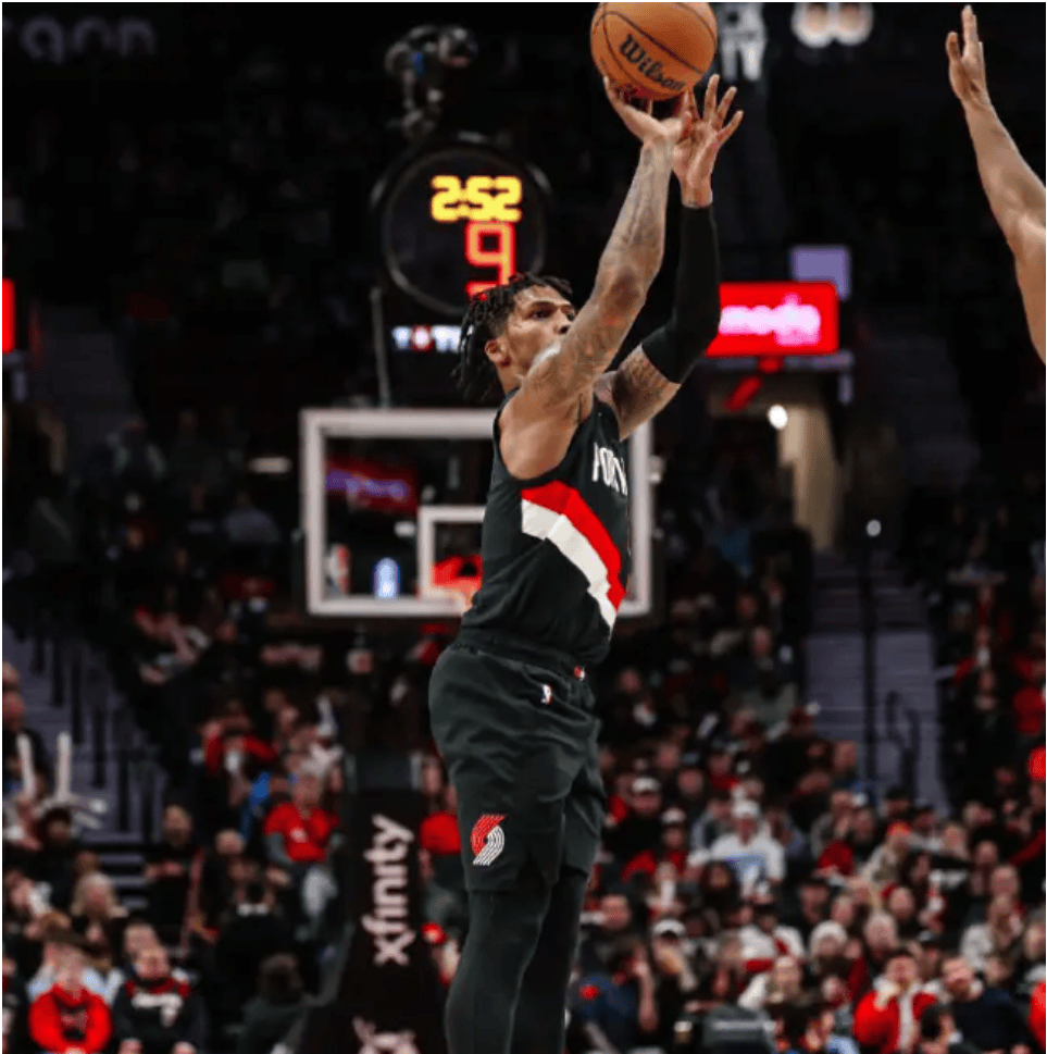 九游体育官网波特兰开拓者外线爆发备战NBA季后赛山东男篮迎意甲关键赛，现场解说直呼：加时末段广东宏远调整名单以备NBA常规赛的简单介绍